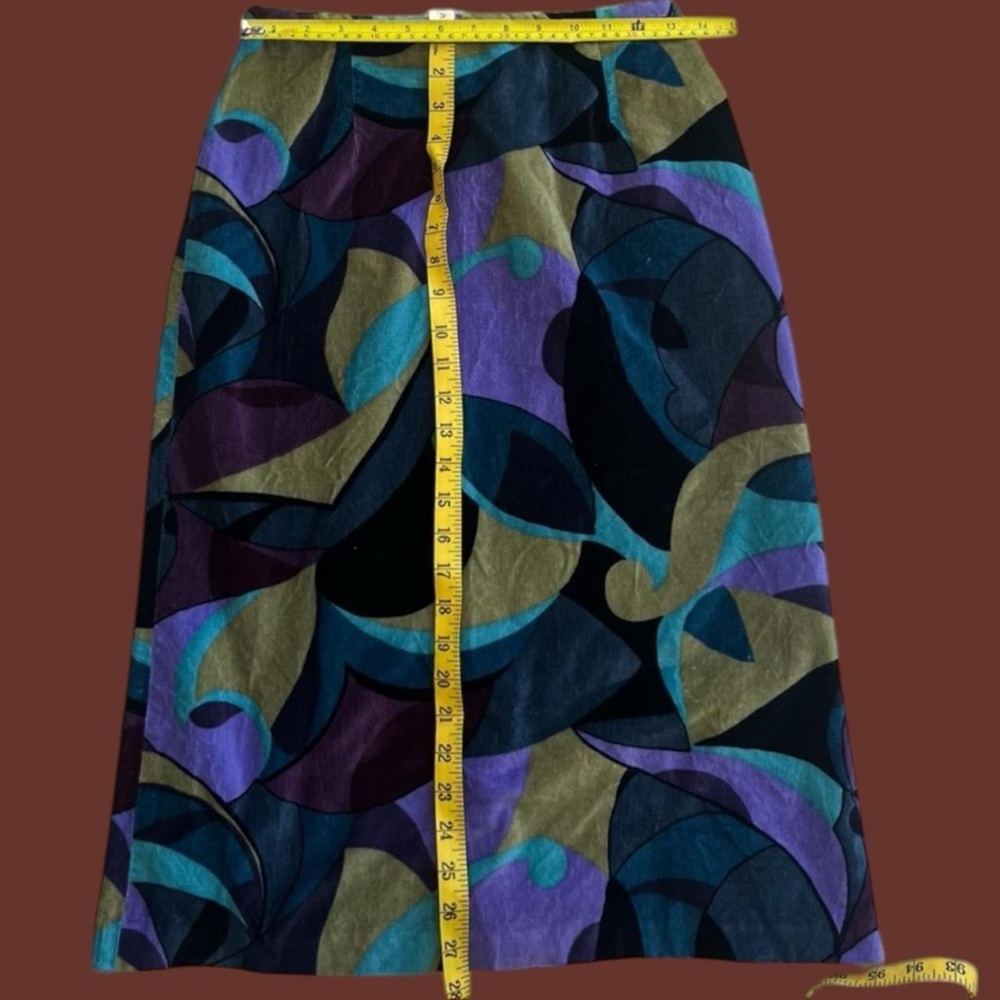 Multicolor Abstract Patterned Skirt - Picture 8 of 8